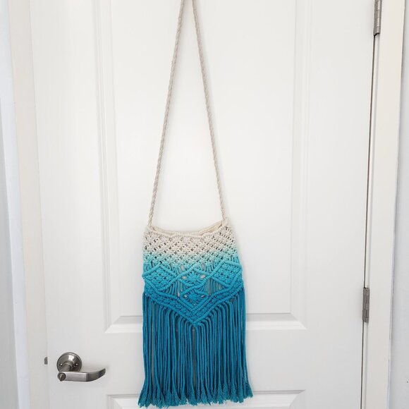 MOSSIMO Boho Ombre Macrame Fringed Crossbody Bag Teal & Ivory - Picture 2 of 8